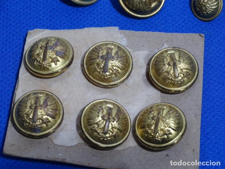 Militaria: LOTE 25 BOTONES DEL EJ&Eacute;RCITO. - Foto 2