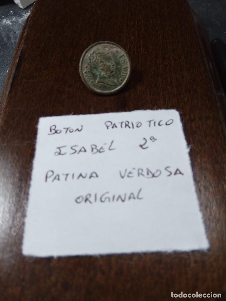 Militaria: Bot&oacute;n Isabel II - Foto 1