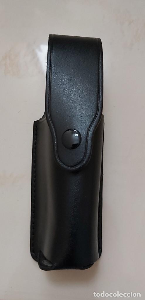 Militaria: FUNDA SPRAY DE CUERO - Foto 1