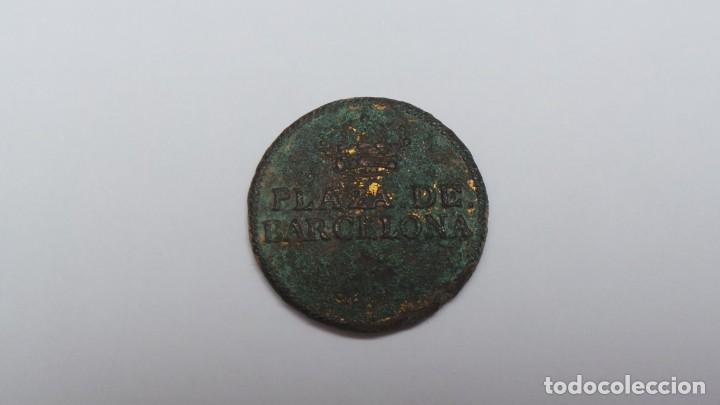 Militaria: Bot&oacute;n plaza de Barcelona - Foto 1