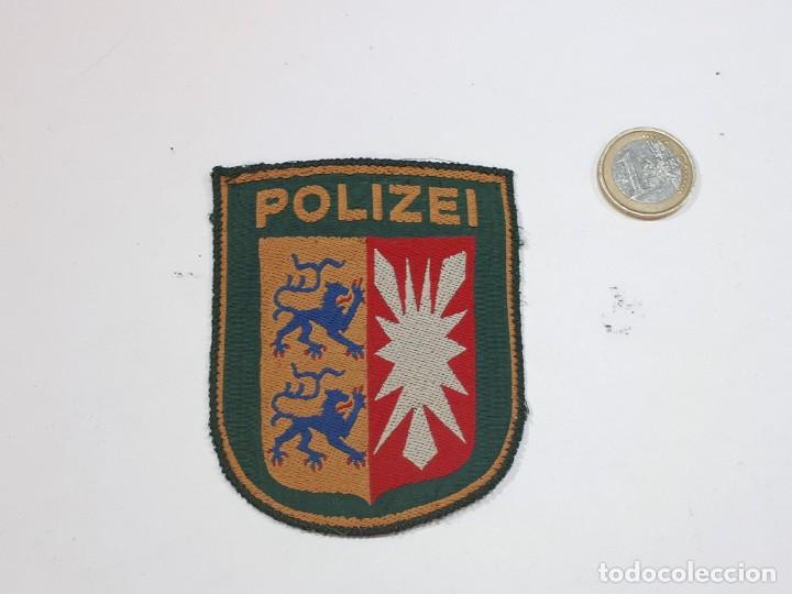 Militaria: Parche polic&iacute;a. Italia. - Foto 1