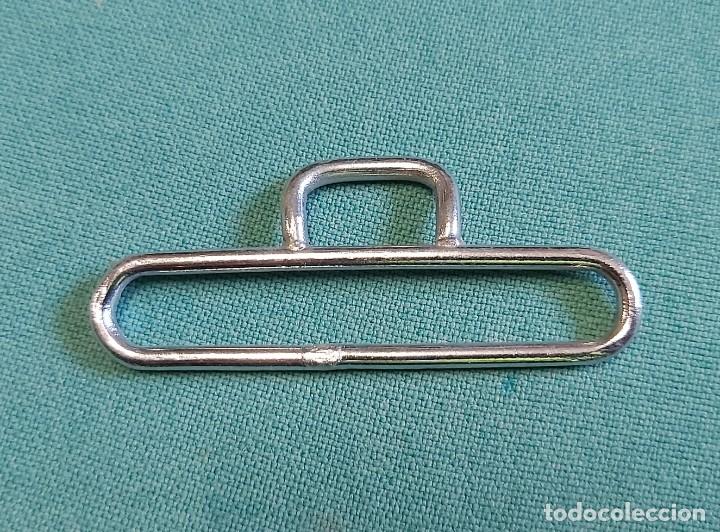 Militaria: Pieza de correaje - Foto 1
