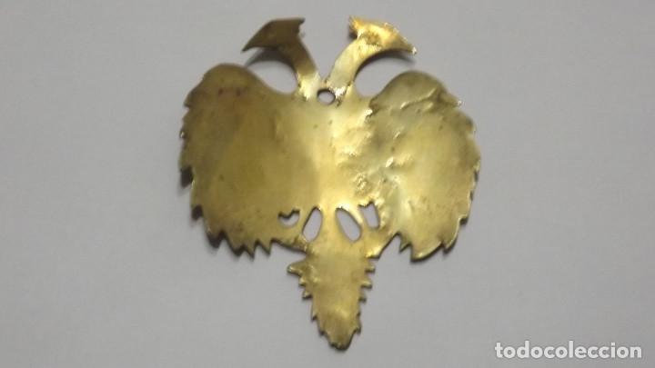 Militaria: Placa de Bronce Aguila Bicefala - Casco - Foto 3