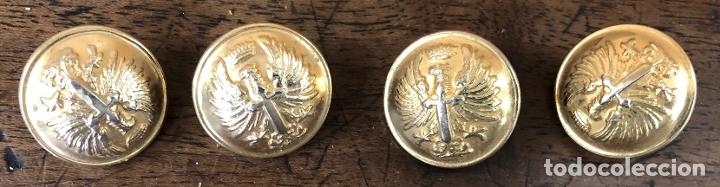 Militaria: LOTE DE 4 BOTONES EJERCITO ESPA&Ntilde;OL - Foto 1