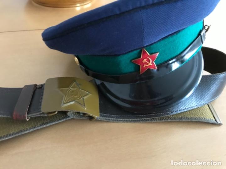 Militaria: Gorra y cintur&oacute;n ruso. Original - Foto 1