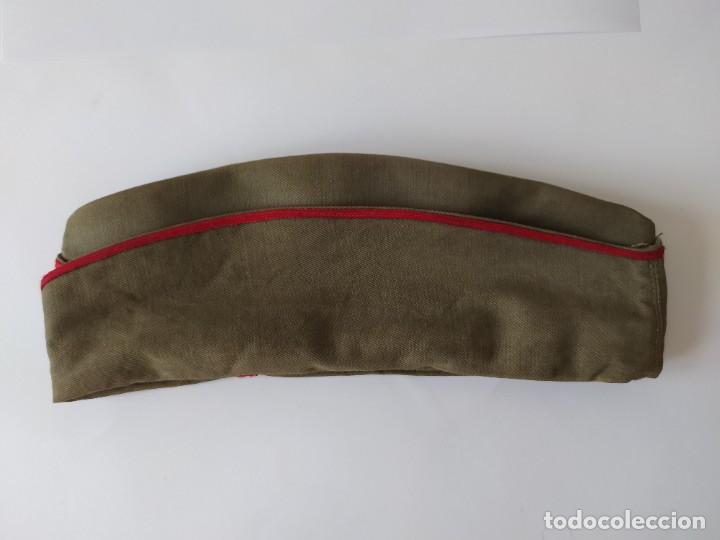 Militaria: GORRO CUARTELERO. E. T. A&Ntilde;OS 70 - Foto 2