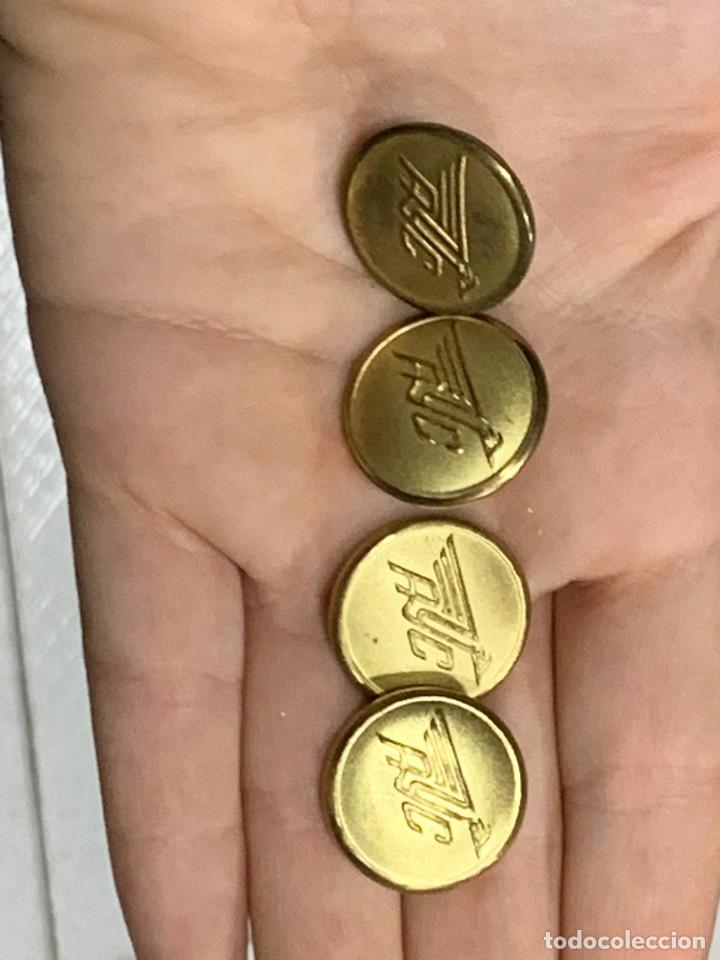 Militaria: LOTE 4 BOTONES AYC AVIACION Y COMERCIO 2CMS - Foto 1