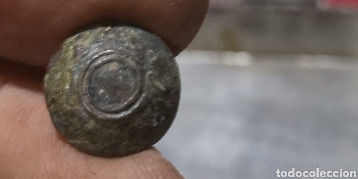 Militaria: Antiguo bot&oacute;n de cazadores - Foto 1