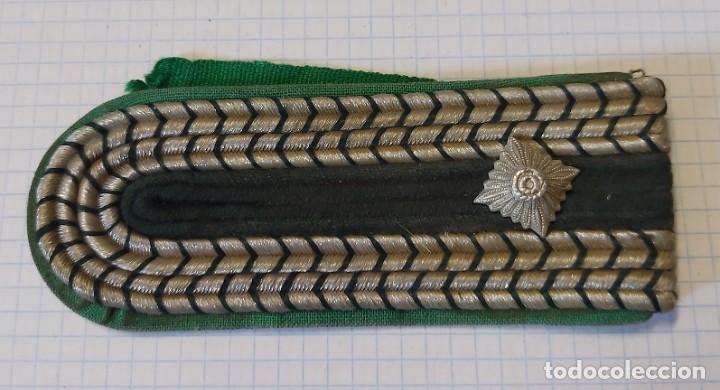 Militaria: Hombrera - Foto 1