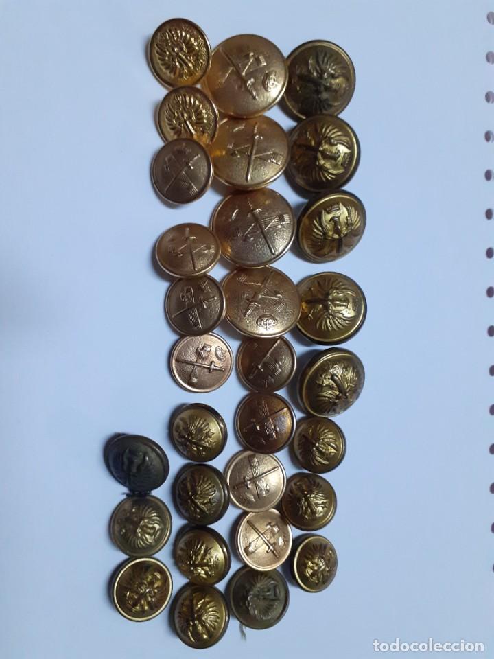 Militaria: Lote de botones - Foto 1
