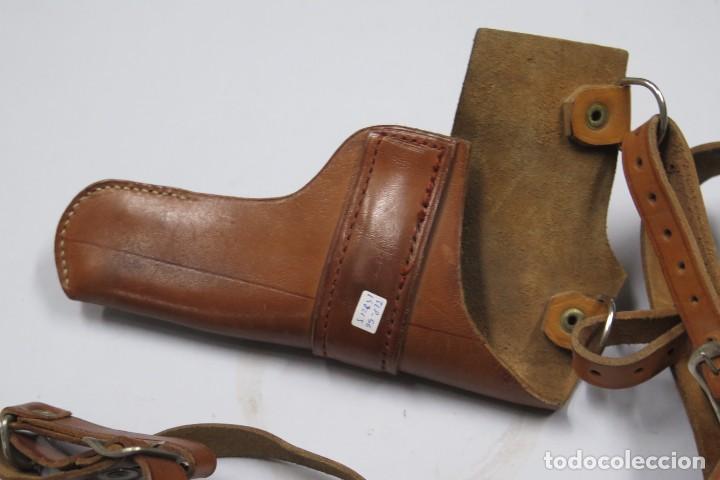 Militaria: PISTOLERA DE CUERO - Foto 3