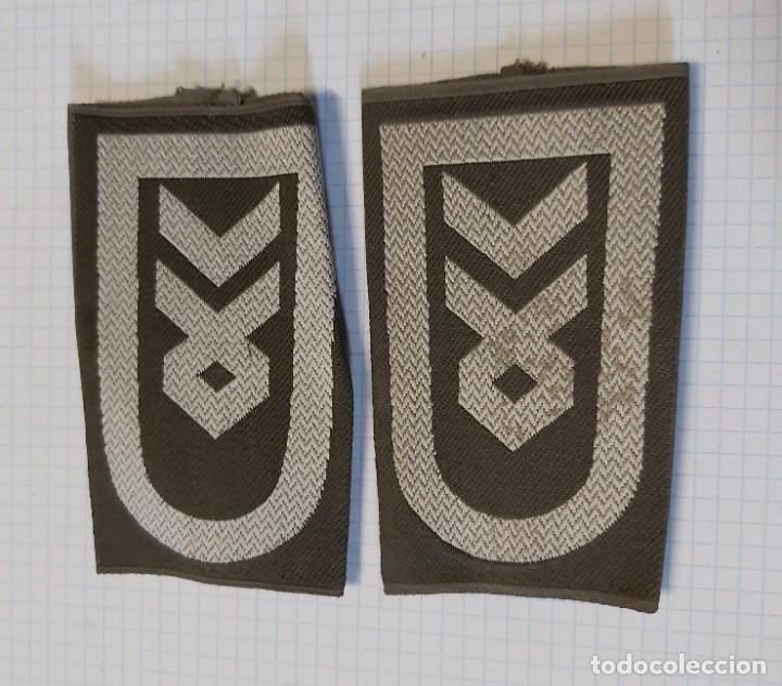 Militaria: Pareja de hombreras - Foto 1