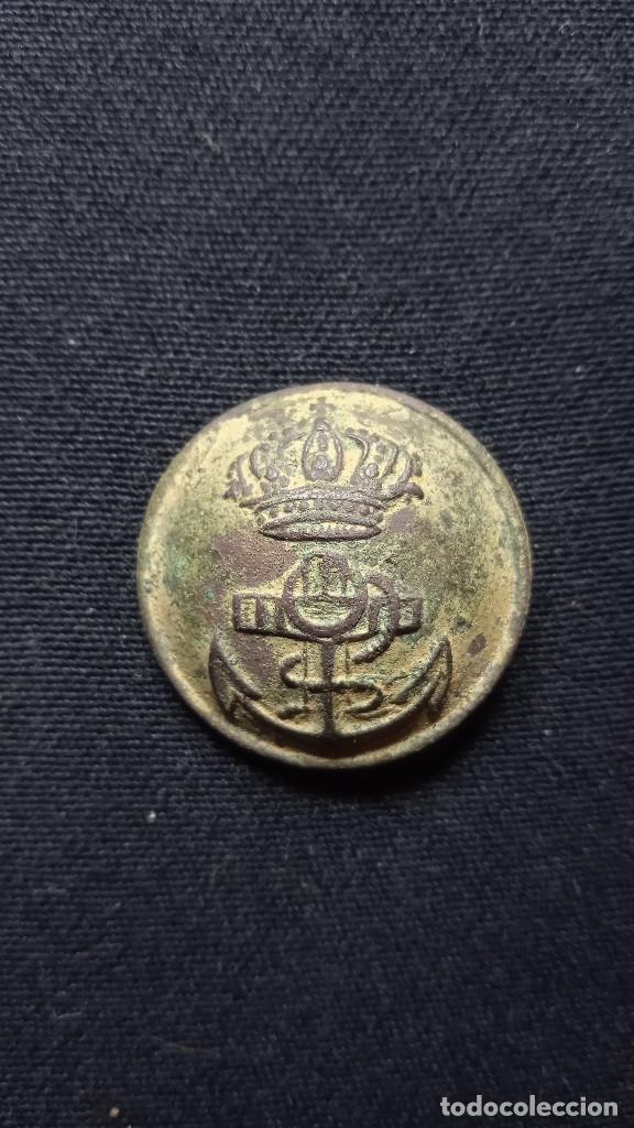 Militaria: Antiguo bot&oacute;n Marina Real. - Foto 1