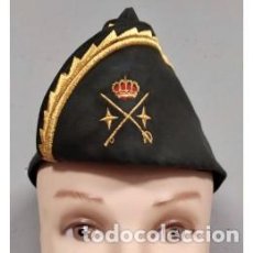 Militaria: GORRO CUARTELERO CUERPOS COMUNES GENERAL DIVISIÓN (CON BORDADO)