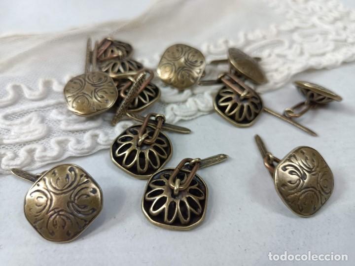 Militaria: BOT&Oacute;N CUADRADO DE LAT&Oacute;N - Foto 2