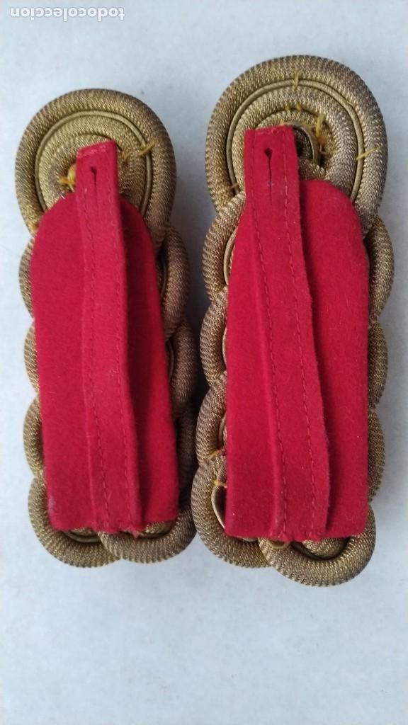 Militaria: HOMBRERAS - Foto 2