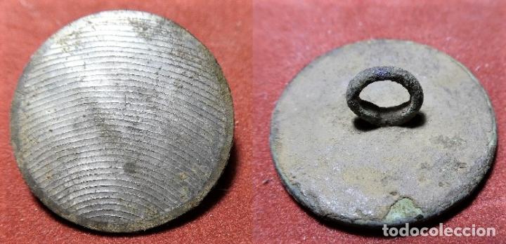 Militaria: BONITO BOT&Oacute;N PLATEADO 23 mm - Foto 1