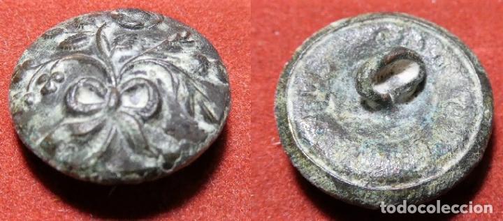 Militaria: ANTIGUO BOT&Oacute;N 18 mm - Foto 1