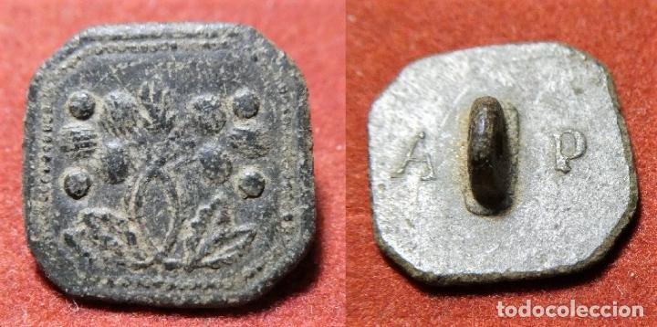 Militaria: ANTIGUO BOT&Oacute;N 14 mm - Foto 1