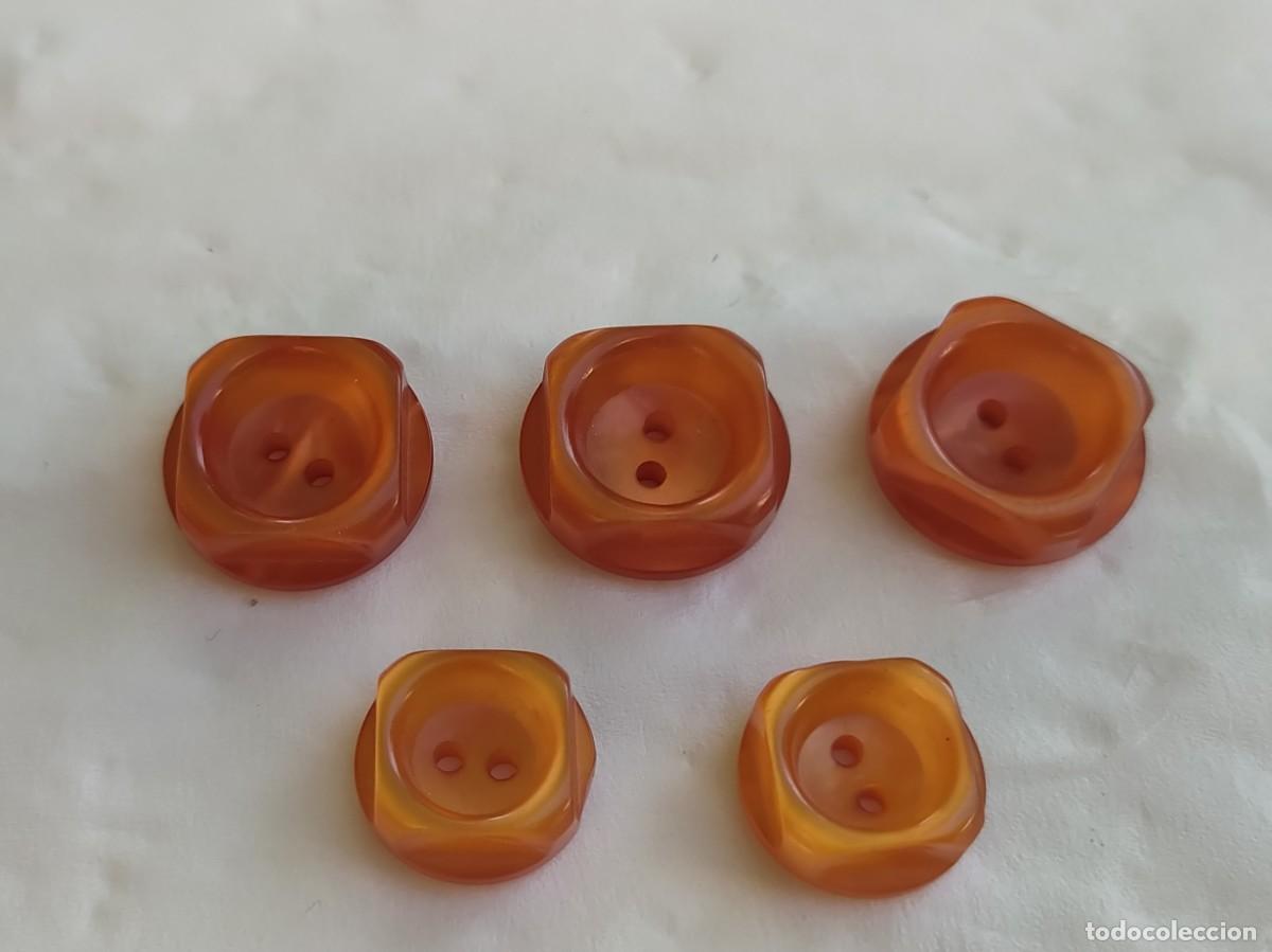 Militaria: Botones naranjas - Foto 1