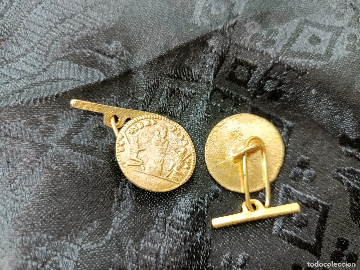 Militaria: BOT&Oacute;N DE LA VIRGEN DEL PILAR - Foto 1
