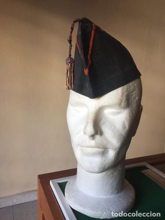Militaria: FALANGE, GORRILLO CON BORLA - Foto 1
