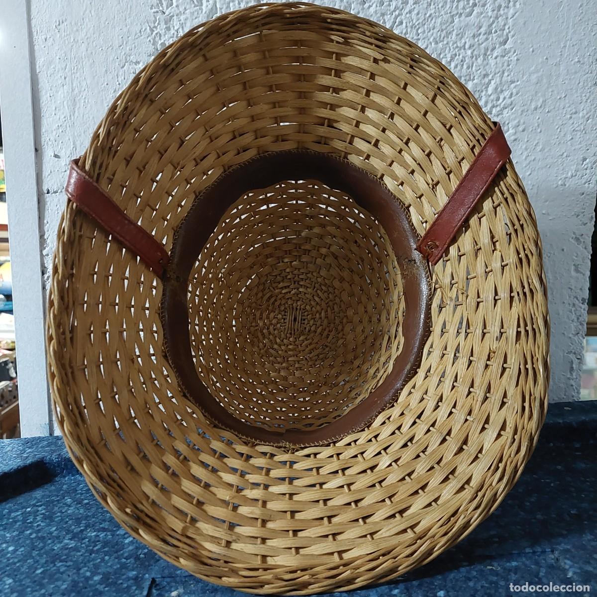Militaria: Gorra colonial de mimbre - Foto 2