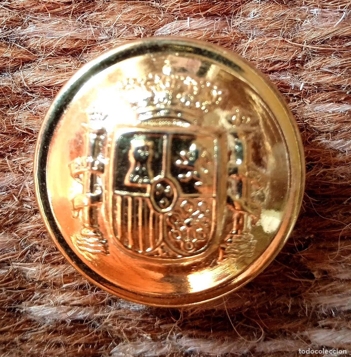 Militaria: BOTON CON ESCUDO CONSTITUCIONAL - Foto 1