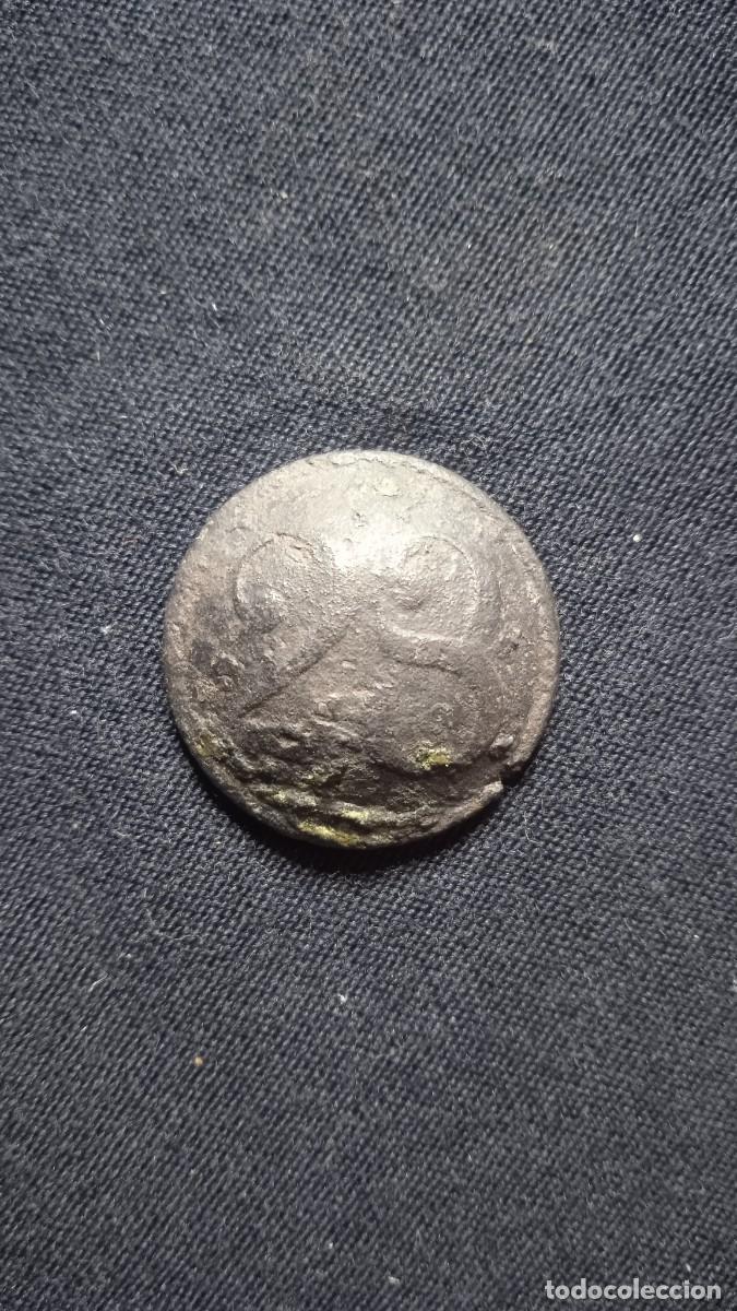 Militaria: Antiguo bot&oacute;n Regimiento 28. - Foto 1