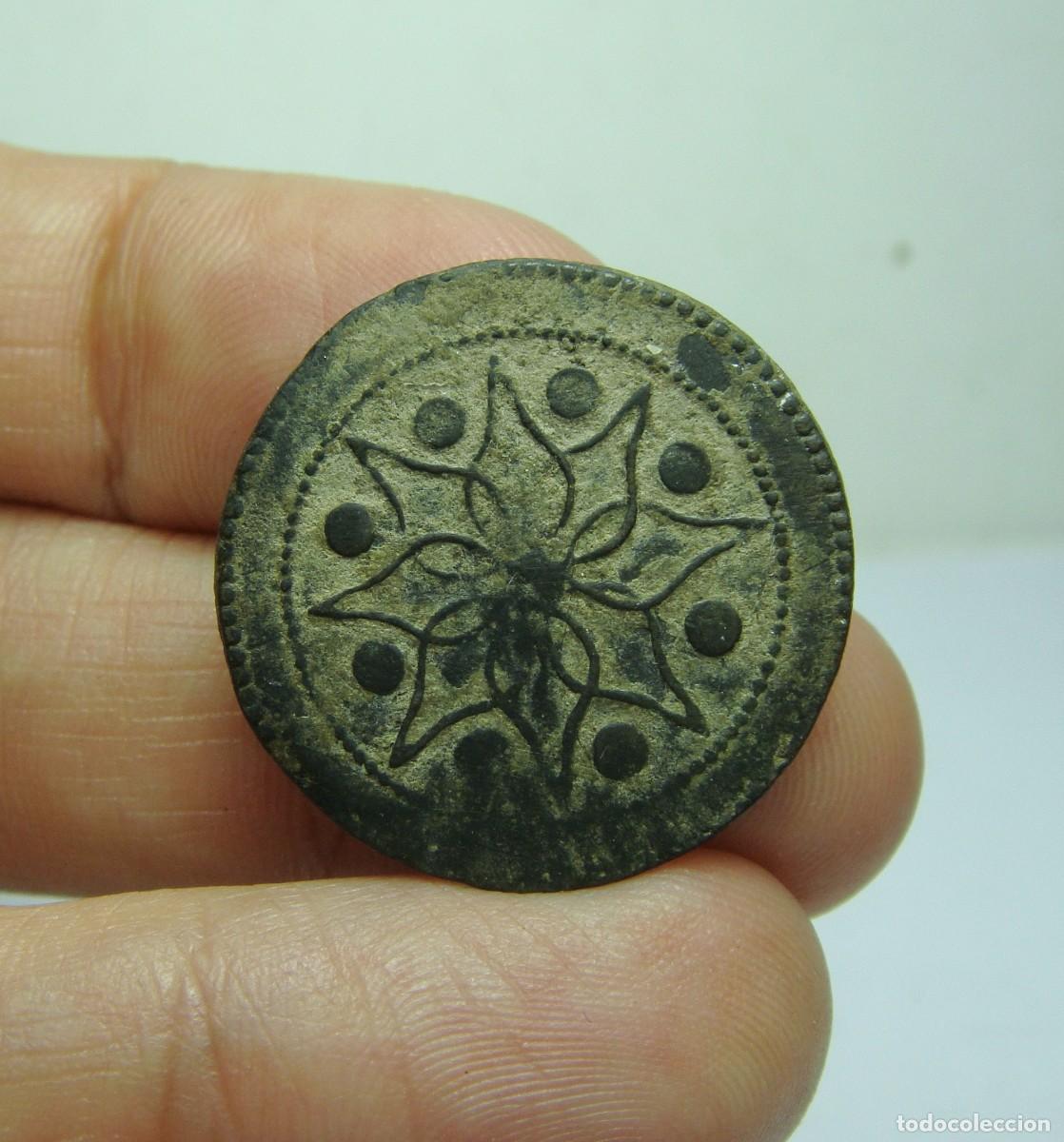 Militaria: Bot&oacute;n antiguo - Foto 1