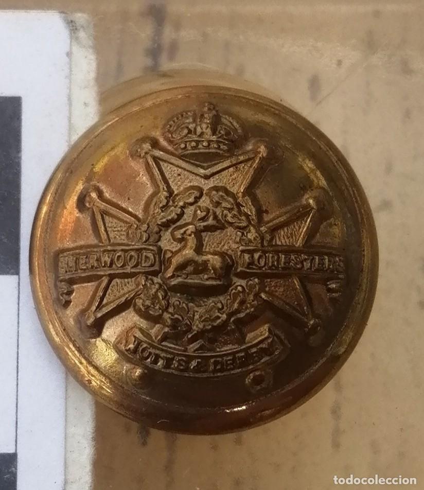 Militaria: Bot&oacute;n militar ingl&eacute;s - Foto 1