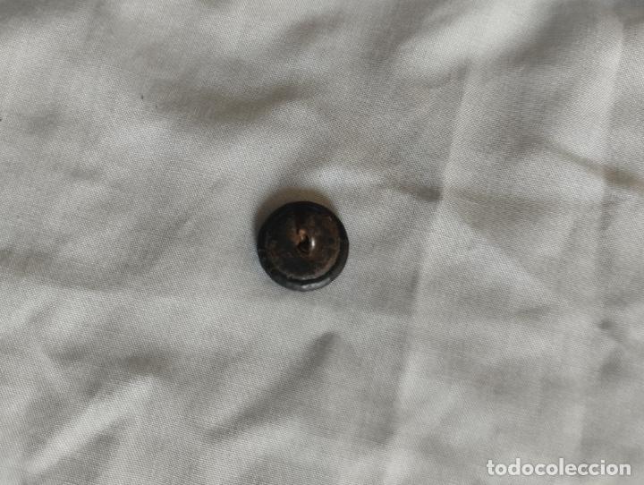 Militaria: BOTON DE CUERO PARA GORRA - Foto 2