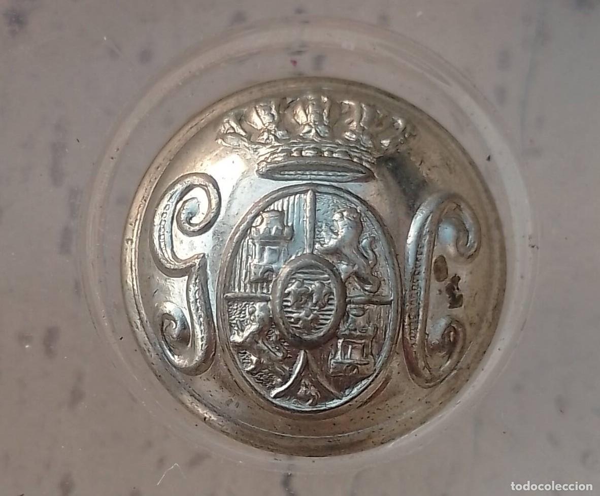 Militaria: Bot&oacute;n de la Guardia Civil - Foto 1