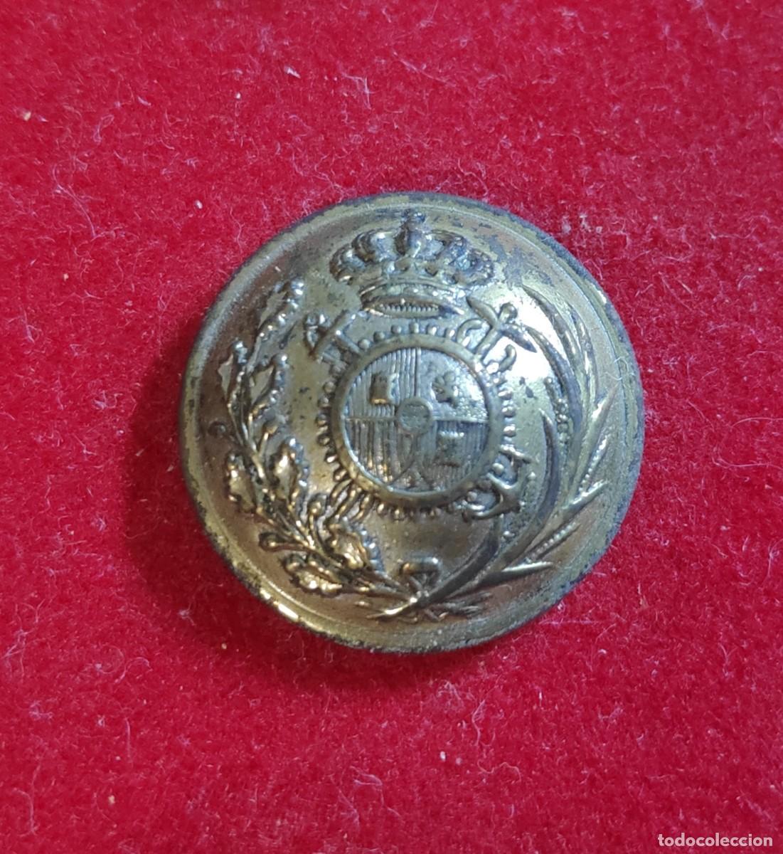 Militaria: Antiguo boton militar - Foto 1