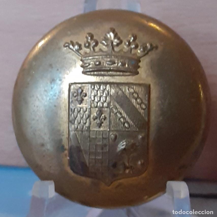 Militaria: ANTIGUO BOTON NOBILIARIO LIBREA - Foto 1