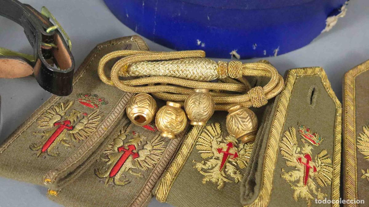 Militaria: CONJUNTO DE ELEMENTOS DE GALA PARA UNIFORME DE EJERCITO DE TIERRA - Foto 2