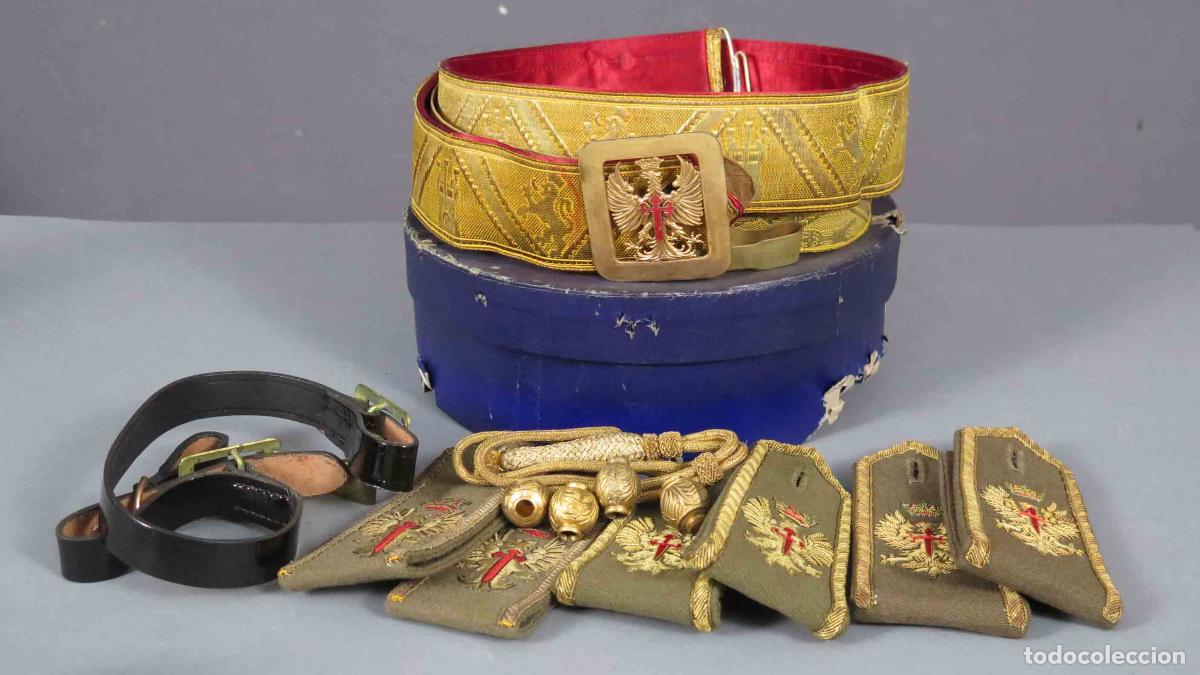 Militaria: CONJUNTO DE ELEMENTOS DE GALA PARA UNIFORME DE EJERCITO DE TIERRA - Foto 1