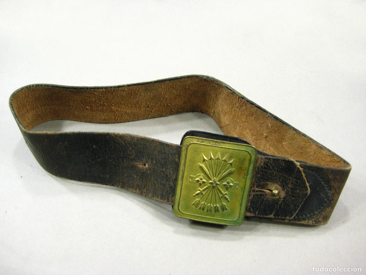 Militaria: CINTUR&Oacute;N DE FALANGE CON LA HEBILLA DE LA CENTURIA GUARDIA DE FRANCO - Foto 2