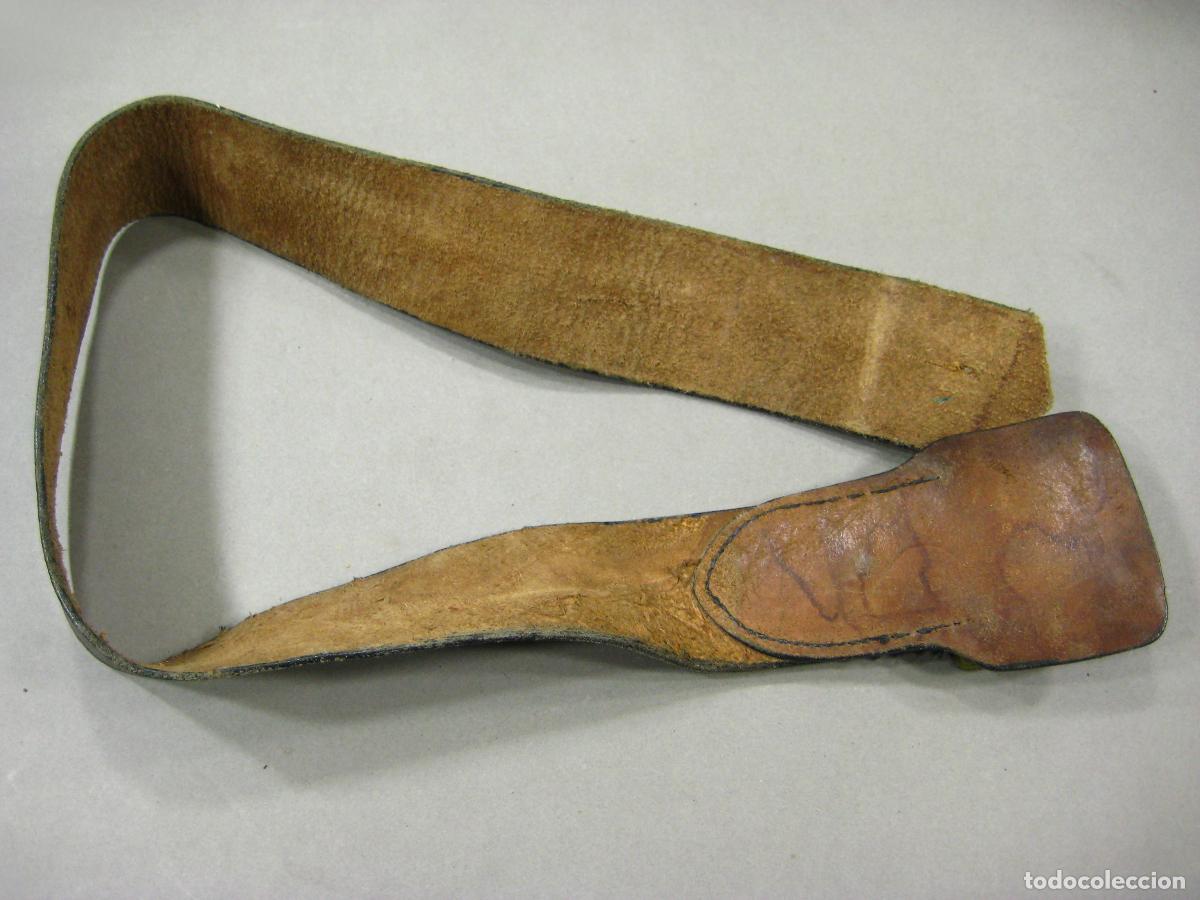 Militaria: CINTUR&Oacute;N DE FALANGE CON LA HEBILLA DE LA CENTURIA GUARDIA DE FRANCO - Foto 3