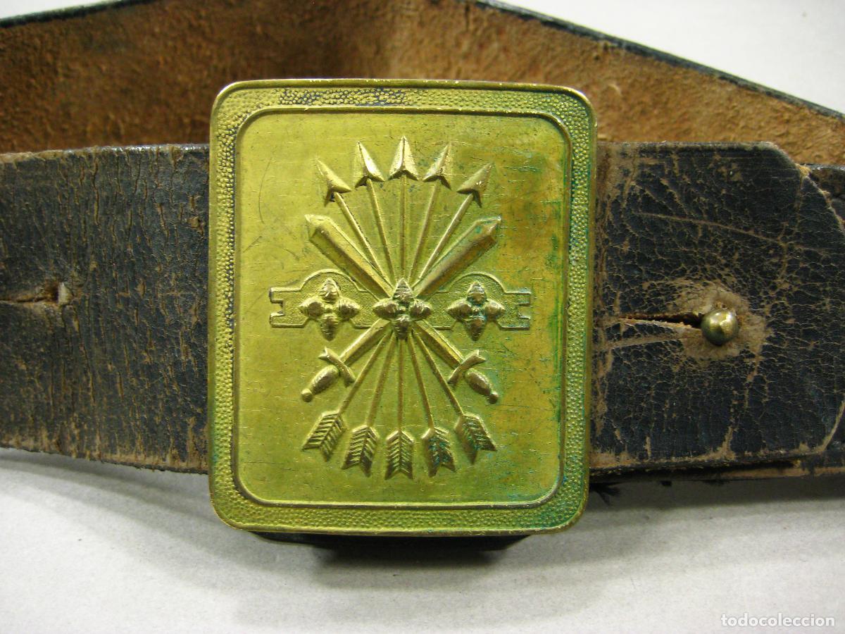 Militaria: CINTUR&Oacute;N DE FALANGE CON LA HEBILLA DE LA CENTURIA GUARDIA DE FRANCO - Foto 1