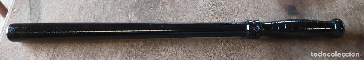 Militaria: Defensa de madera, pintada en negro - Foto 4