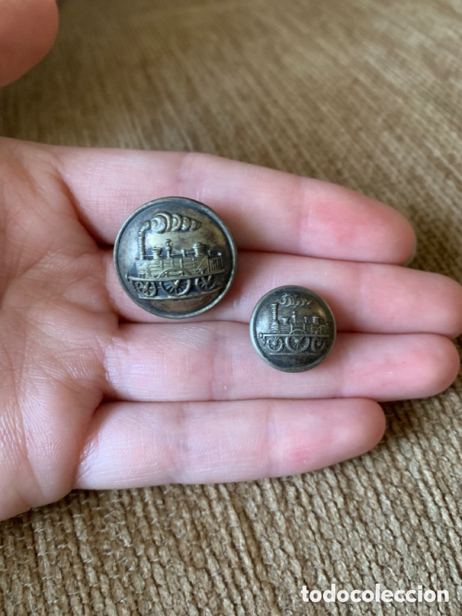 Militaria: ANTIGUOS BOTONES FERROCARILES - LOCOMOTORA -TREN BOTON