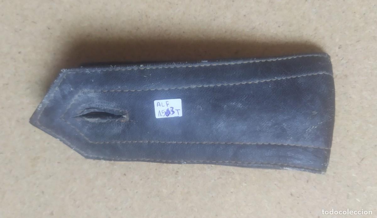 Militaria: Hombrera de uniforme, de cuero - Foto 2