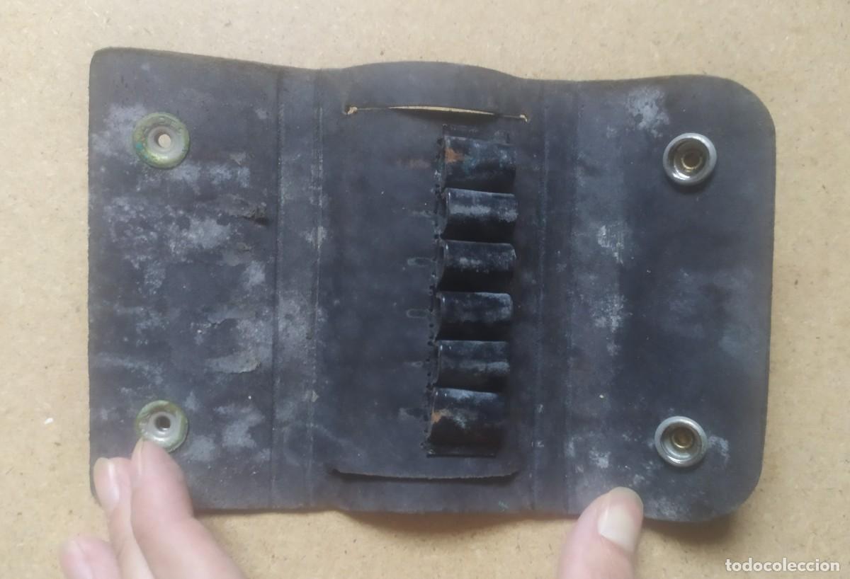 Militaria: Funda para munici&oacute;n, de cuero - Foto 3