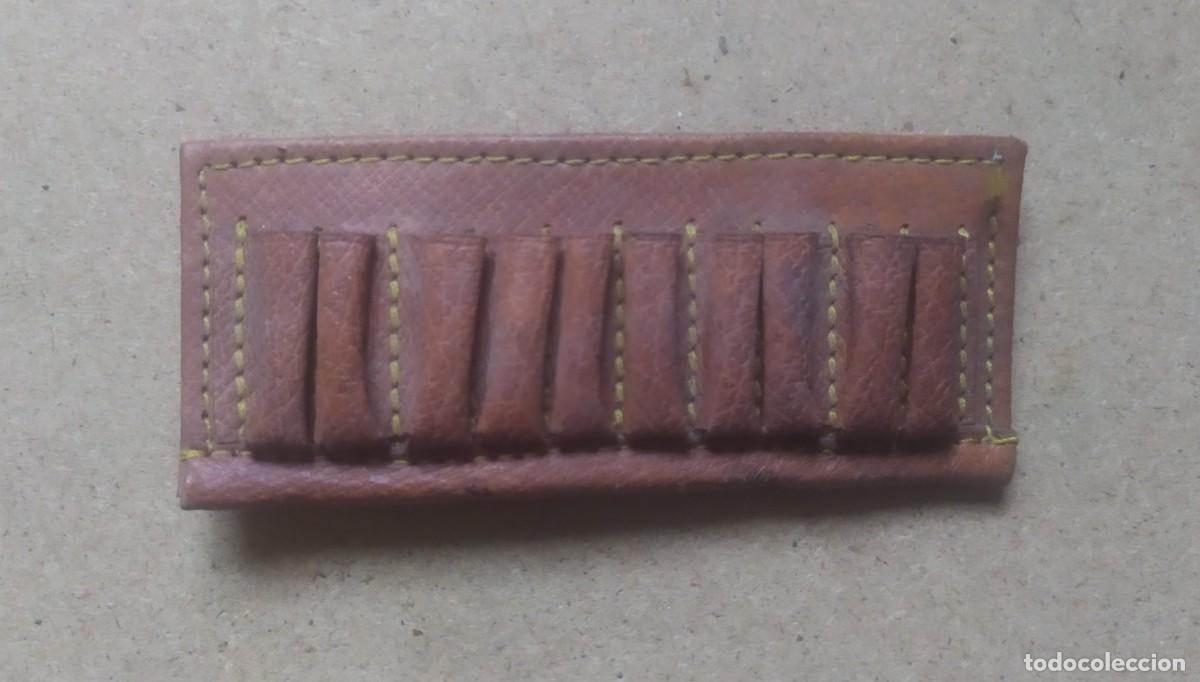 Militaria: Funda para munici&oacute;n, de cuero - Foto 1