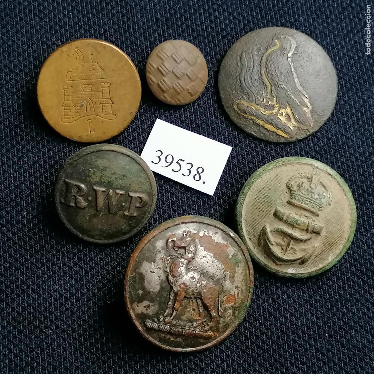 Militaria: Lote botones antiguos - Foto 1