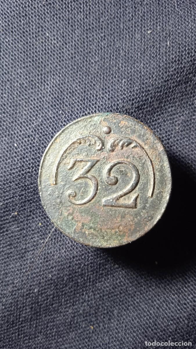 Militaria: Bot&oacute;n Frances regimiento 32. - Foto 1