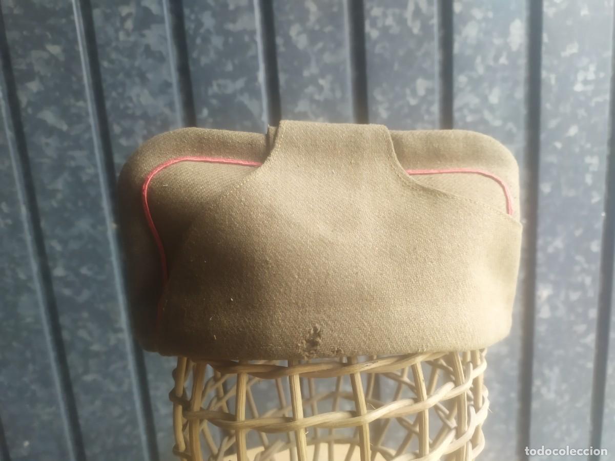 Militaria: Pl&aacute;tano con orejeras, &eacute;poca de franco - Foto 2