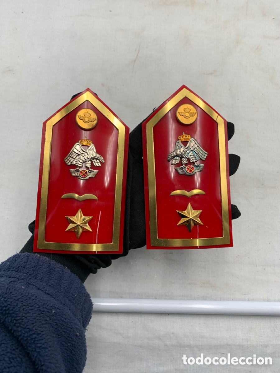 Militaria: HOMBRERAS EJERCITO DEL AIRE - PALAS AVIACION