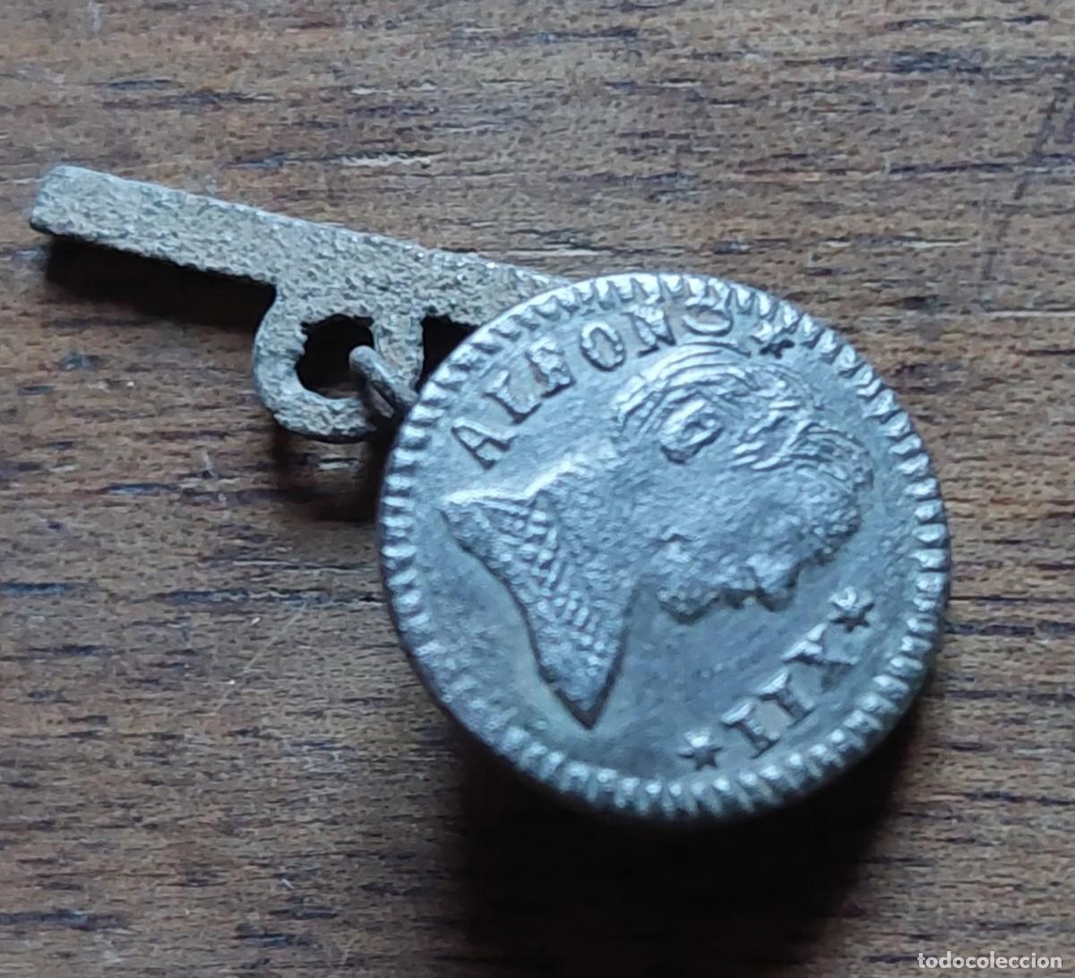 Militaria: Bot&oacute;n gemelo Alfonso XII - Foto 1